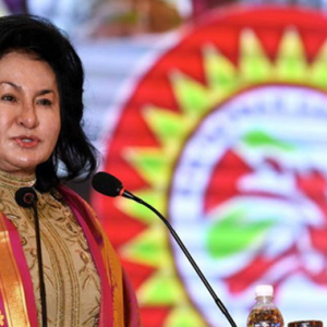 Rosmah Gembirakan Suami Supaya Dia Bertugas Dengan Baik Demi Rakyat