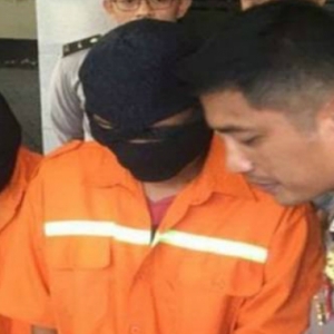 Gadis Dinoda Empat Lelaki Bergilir-Gilir Atas Tanah Kubur