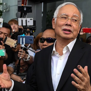 Najib Tarik Balik Saman Fitnah Terhadap Harakah