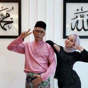 Siti Sarah Dianggap Biadab, Bergurau Dengan Bapa Sendiri Pun Salah