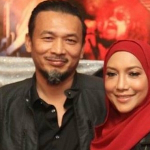 "Dah 20 Tahun, Sekarang Sikit Lagi Saya Kena Sabar Dengan Armin,"-Ziana Zain