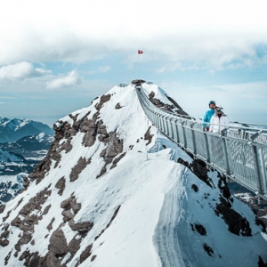 Hanya Di Switzerland, Puncak Gunung Ini Boleh Dicapai Tanpa Perlu Mendaki!