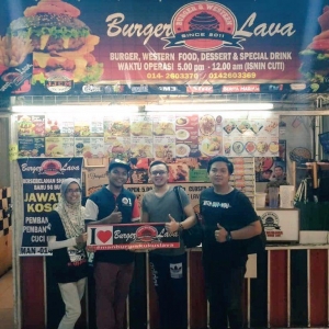 "Kalah Burger Spicy Korean" - Burger Bakar Man Lava Dapat Pujian 5 Bintang