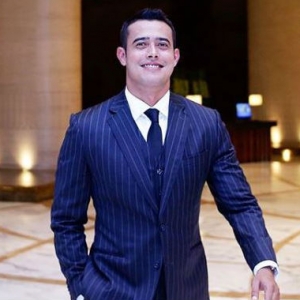 Zul Ariffin Akui, Tak Tahan Duduk Sebelah Dengan Ropie