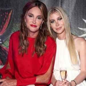 Caitlyn Jenner Berani Tunjuk Teman Wanita Baru, Model Transgender Sophia Hutchins