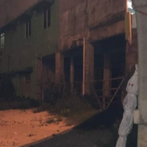 Terserempak Pocong, Pemuda Hampir Terjatuh Dari Motosikal