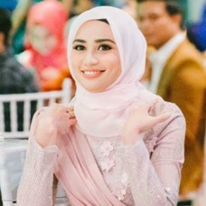 Kecoh Jadinya, Kosmetik Wawa Zainal Dituduh Produk Timbang Kilo