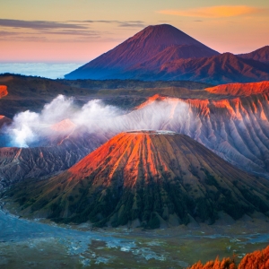 Indahnya Gunung Bromo, Seakan Di Dunia Lain! Ini Panduan Untuk Kaki Travel Tanpa Ejen