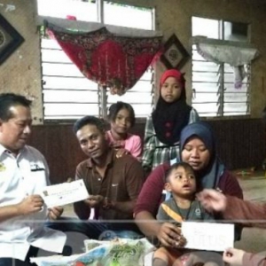 Isteri Sarat Hamil Buntu: Suami Kemurungan, Anak Makan Nasi Lauk Garam