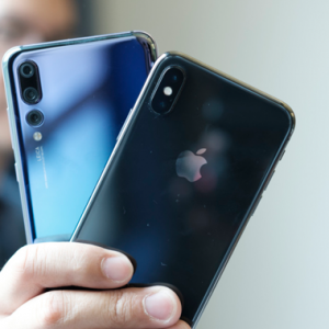 Dianaktirikan Demi Huawei, Pengguna iPhone Diharamkan Dari Naik Pangkat