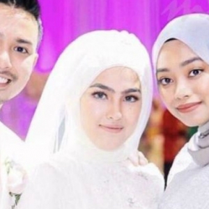 Elfira Loy Muat Naik Gambar Dengan Bekas Kekasih Sufian Suhaimi. Apa Motif?