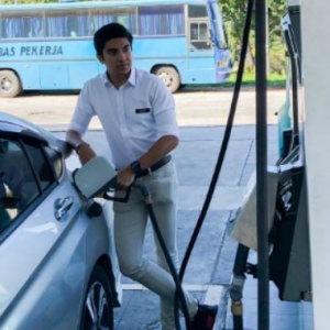 Petronas Brands Tegur Syed Saddiq Bergambar Di Stesen Minyak