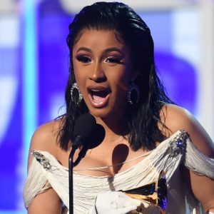 Cardi B Padam Instagram, Dicaci Tidak Layak Menang Album Rap Terbaik