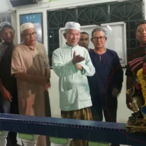 Jemaah Gempar, Patung Berhala Dalam Surau. Siapa Yang Letak?