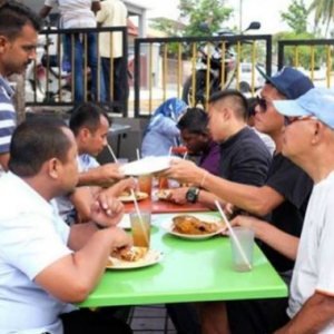 Lemah Dan Khayal: Restoran Di Teluk Intan Letak Bahan Terlarang Dalam Masakan?