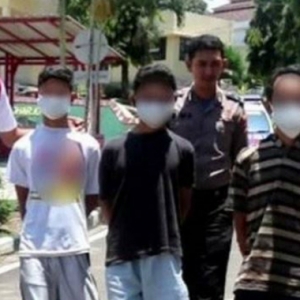 Gadis Lembam Dirogol Beratus Kali Oleh Bapa, Abang Dan Adik Kandung Sendiri