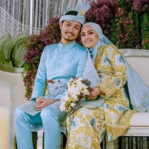 "Badan Berisi, Baju Macam Nak 'Cover' Perut Je," - Elfira Loy Dah Hamil?