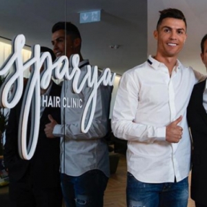 Cristiano Ronaldo Buka Klinik Tanam Rambut Untuk Lelaki Botak