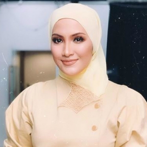 Geli Dengan Piza Ulat Sagu! Sherry Ibrahim Dikecam Hina Makanan Tradisi Sabah