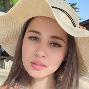 "Doa Kalau Nak Saya Berubah, Bukan Kecam,"-Emma Maembong