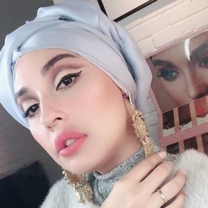 "Wei Betina, Kau Tu Tempat Lelaki Celup-Celup Je,"-Zarina Anjoulie Mengamuk Lagi