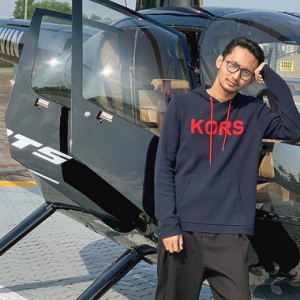 Ada Helikopter Dalam Single Baru Sufian Suhaimi, Netizen 'Tunggu Komen Adik Elfira Di Twitter'