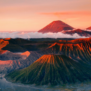 Ada Lebih 100 Di Indonesia, 10 Gunung  Berapi Cantik Dan Luar Biasa Ini Jadi Sasaran Pendaki Dunia!