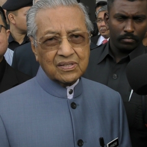 Johor Adalah Negeri Dalam Malaysia - Mahathir