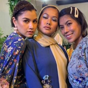 Selendang Nipis Tayang Rambut, Hint Liyana Jasmay Nak Buka Tudung? Lisa Surihani Datang 'Bekap'