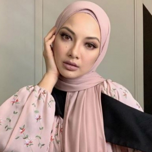 Nama Digunakan Untuk Lariskan Kek- Neelofa Cool, Tak Saman Di Mahkamah Pun