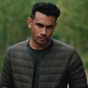 Remy Ishak Dah Ada Pengganti, Siapa Model Tu?