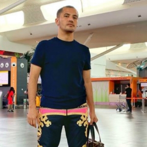 "Spender Kalis Makian Ke Ni?" - Netizen Kecam Aliff Syukri Tayang Seluar Dalam Di IG