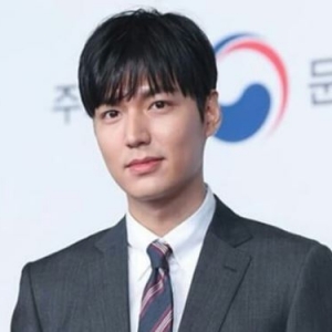 Lee Min Ho Dilantik Sebagai Duta King Sejong Institute