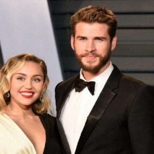 Heboh! Ditangkap Cium Perempuan Lain, Miley Cyrus Bakal Diceraikan Liam Hemsworth