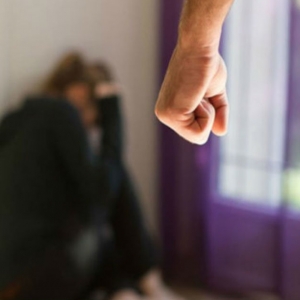 5 Tanda Pasangan Panas Baran Dan 'Abusive', Periksa Pasangan Anda!