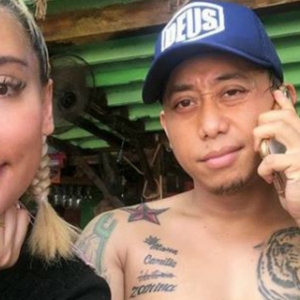 Zarina Anjoulie Tayang Kekasih Baru, Siap Tatu Nama Di Dada