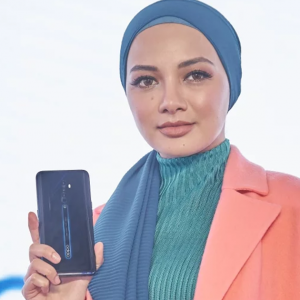 Neelofa Diiringi Polis Ke Perasmian Model Baru Oppo Jadi Perdebatan Netizen