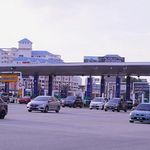 "Pergi Beli Nasi Goreng Ke?" - Suka 'Topup' Di Plaza Tol, Lelaki Membebel Pada Makcik