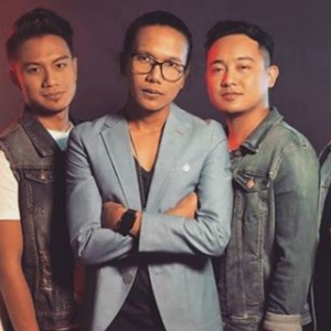 Muzik Video Drama Band Perli Aliff Syukri Dan Baby Shima?