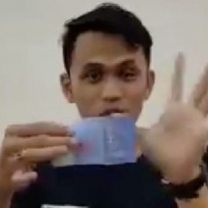 Harry Potter Malaysia Tukar Duit RM1 Jadi RM20, Tapi Warganet Nak RM100