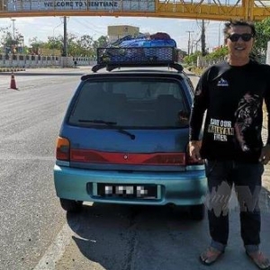 "Biar Betik" - Suami Isteri Naik Kancil Melancong Sampai Ke Laos