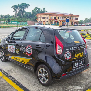 Pegawai JPJ Dah Tak Teman Calon Ujian Memandu Dalam Kereta Jun Ini