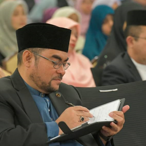 Mujahid Tunggu Sajat Pulang