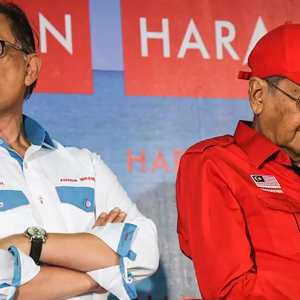 Atuk Merajuk Dengan Anwar?