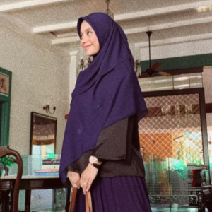 "Kenapa Ramai Pertikai Hotel 'Cina' Yang Saya Reviu?" - Hana Azraa