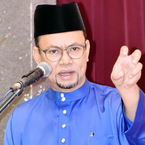 Bajet 2021 Macam ‘Rumah Dah Siap Tapi Pahat Tetap Berbunyi’ - Rizalman