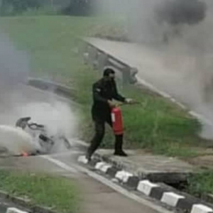 Sesat Jalan, Motor Terbakar -Hasrat Nak Mohon Bantuan Baitulmal Tak Kesampaian