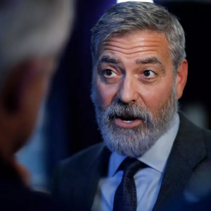 Kawan Dari Kayangan! 14 Rakan Dapat RM4 Juta Seorang Daripada George Clooney