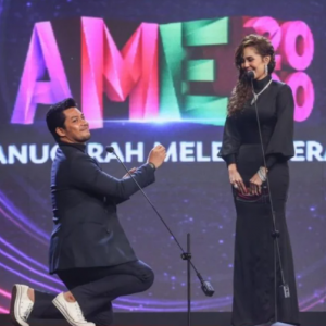 Kamal Adli Lamar Uqasha Senrose Di Pentas AME 2020