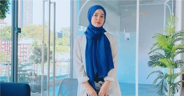 Emma Maembong Berhijab Semula? - Tempatan - Portal Utama - CARI Infonet
